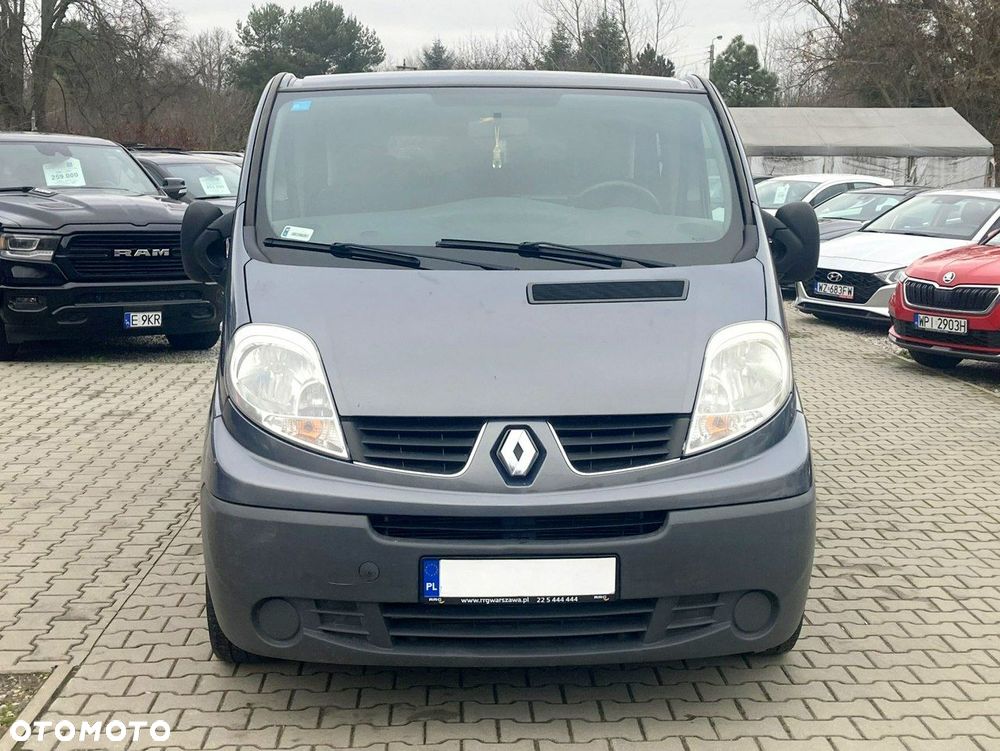 Renault Trafic - 2