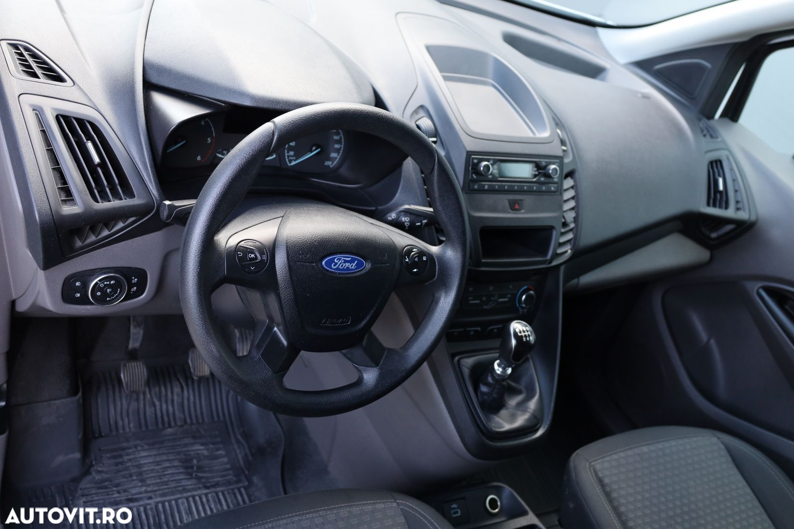 Ford Transit Connect - 15