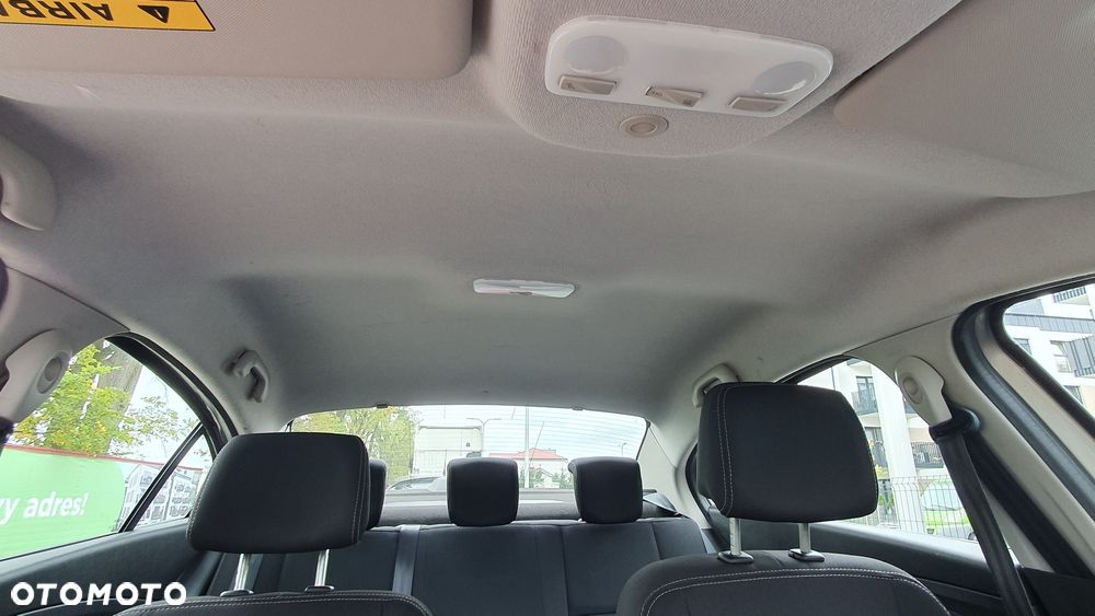 Renault Fluence 1.6 16V Authentique - 16