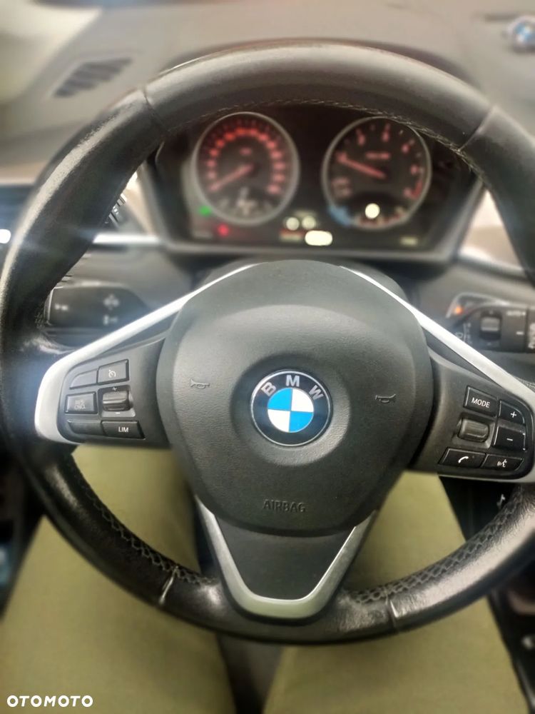 BMW X1 xDrive18d Business Edition - 15