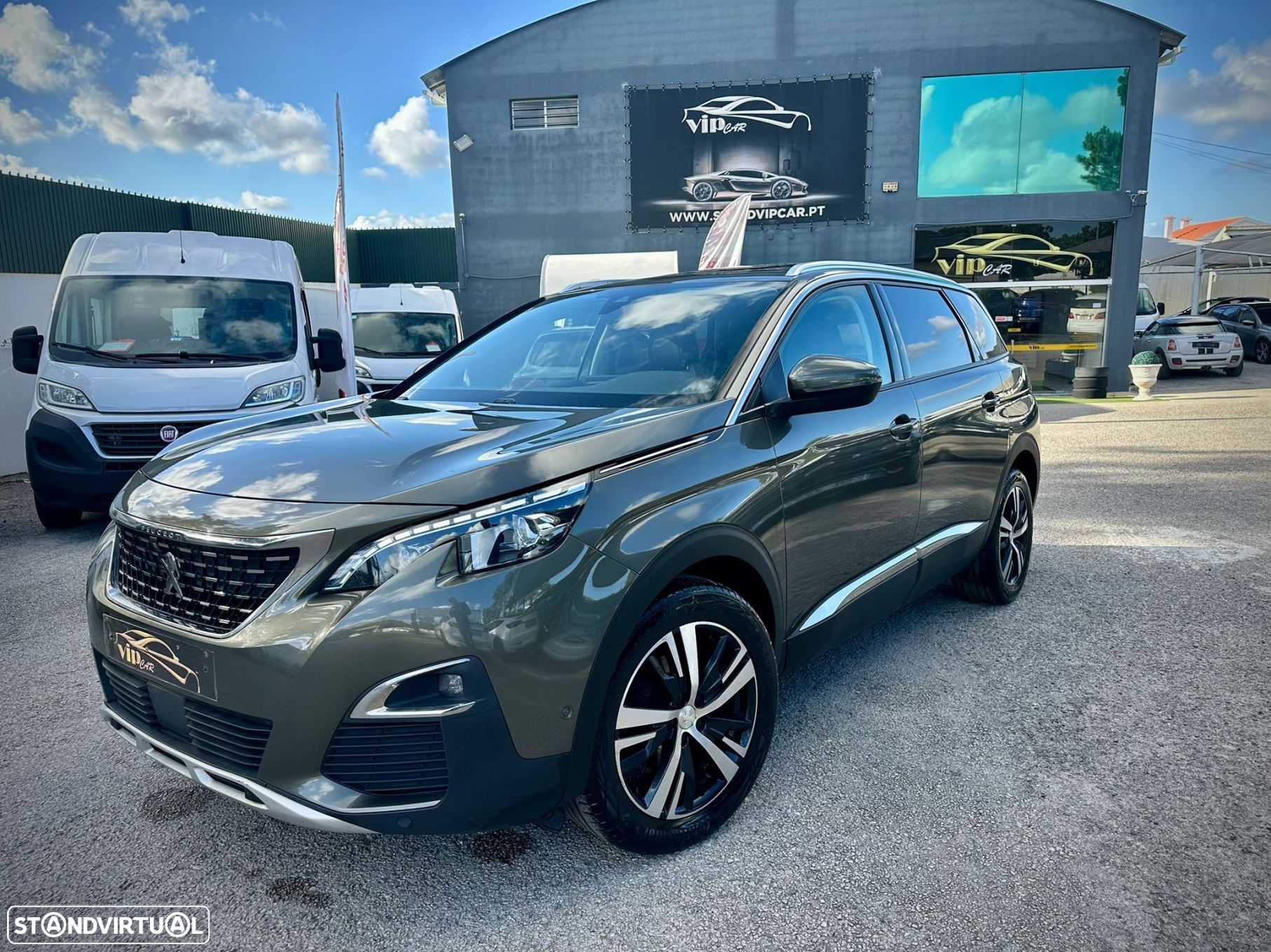 Peugeot 5008 1.5 BlueHDi Allure Pack EAT8 - 1