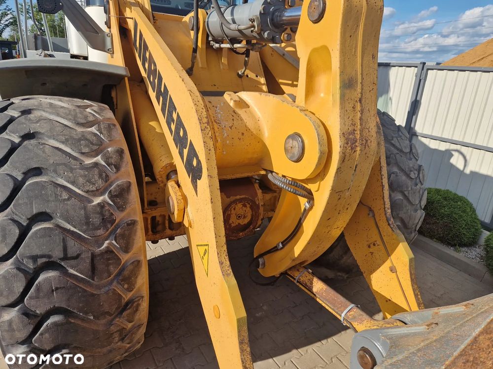 Liebherr L566 2plus2 * 9.854 mth * 2011r. * Pełen Serwis Liebherr * waga PFREUNDT * - 33