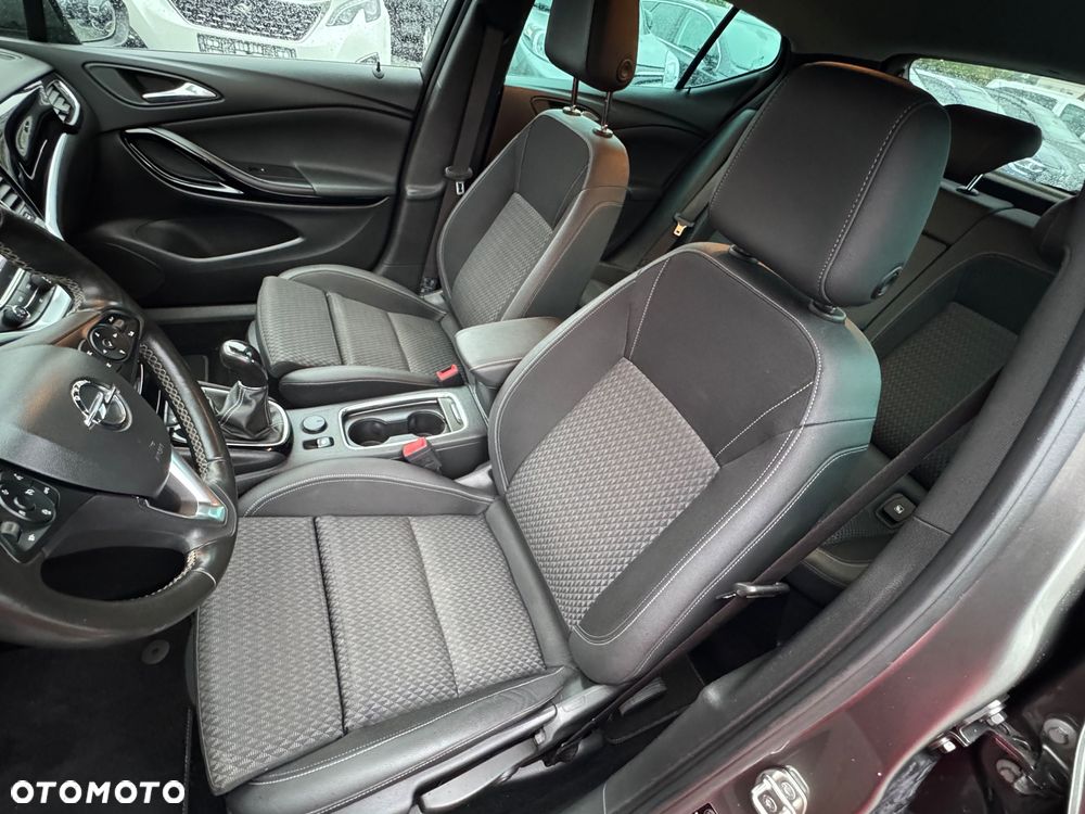 Opel Astra 1.6 D (CDTI) Start/Stop Innovation - 12