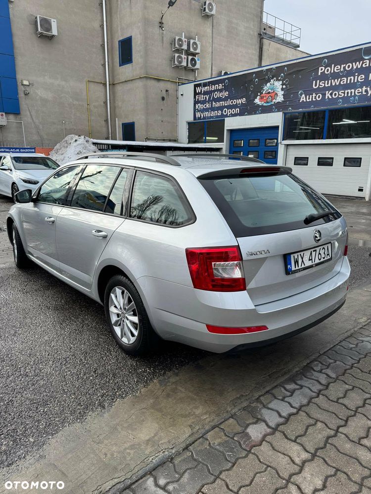 Skoda Octavia 1.6 TDI Ambition - 10