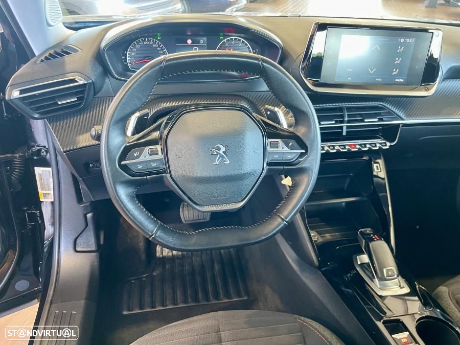 Peugeot 2008 1.2 PureTech Active Pack EAT8 - 8