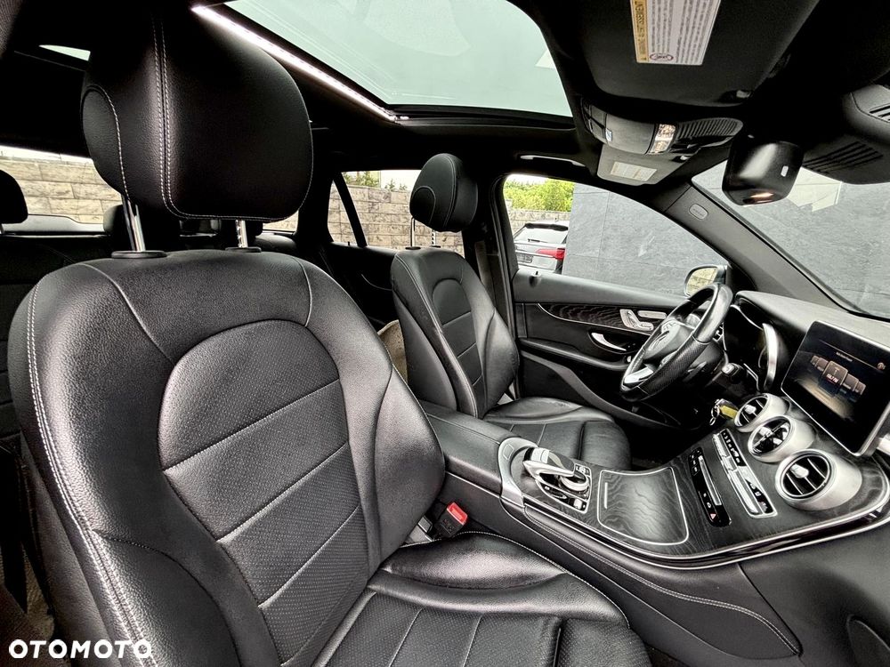 Mercedes-Benz GLC 300 4Matic 9G-TRONIC - 17