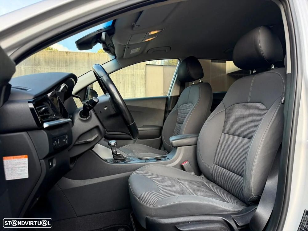 Kia Niro 1.6 GDi HEV TX - 23