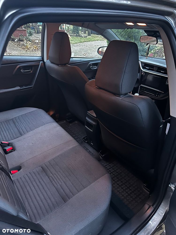 Toyota Auris 1.6 Comfort - 12