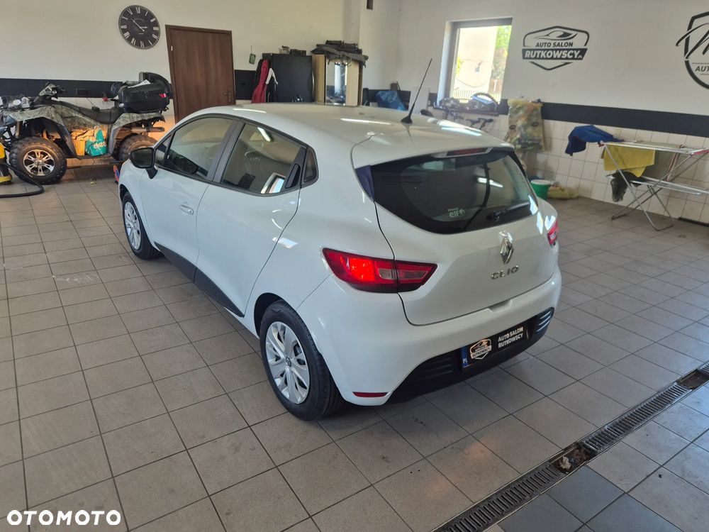 Renault Clio - 6