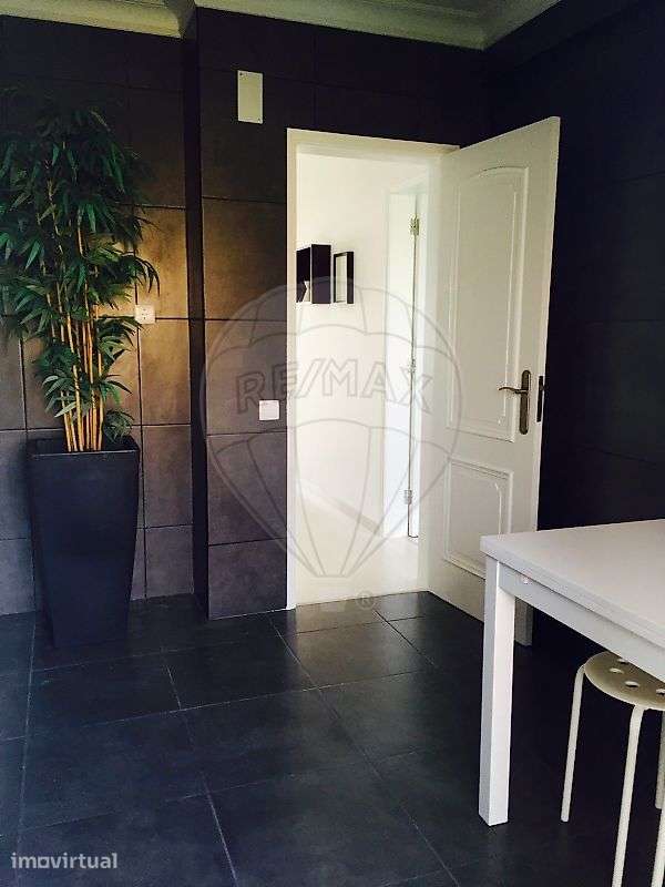 Apartamento T2 para arrendamento - Grande imagem: 5/14