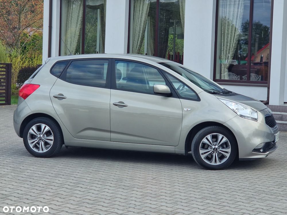 Kia Venga - 7