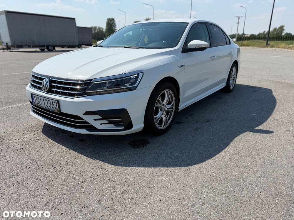 Volkswagen Passat - 2