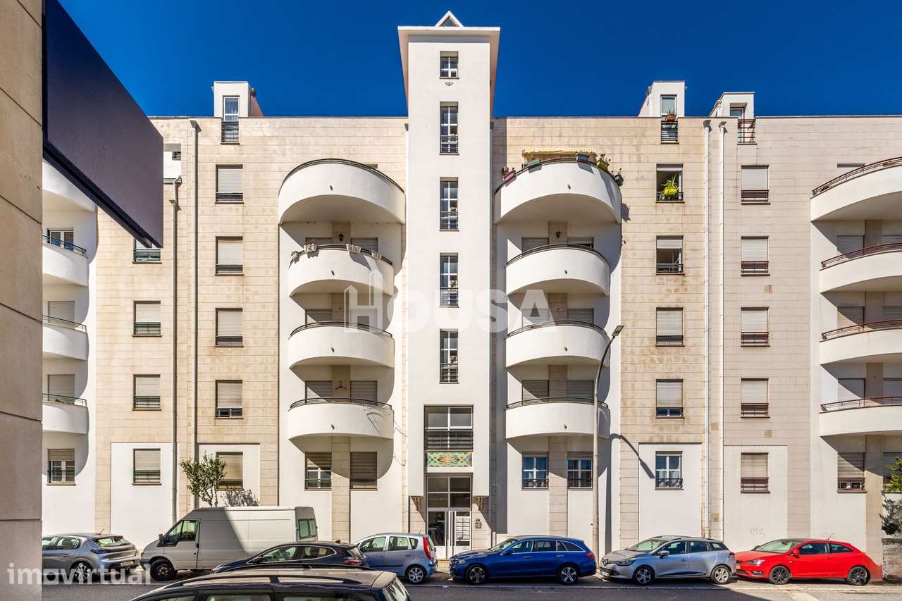 Apartamento T3 com Sótão, Garagem e Terraço – Nova Leiria - Grande imagem: 3/60