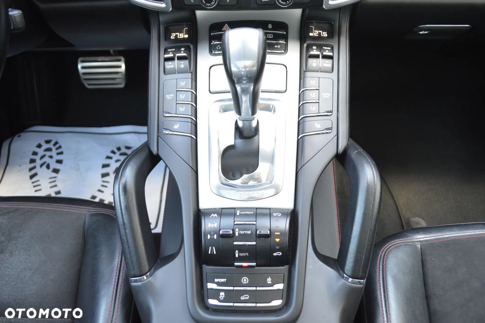 Porsche Cayenne GTS - 26