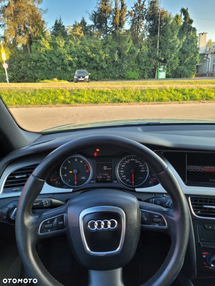 Audi A4 ver-2-0-tfsi-quattro-s-tronic-s-line-sportpaket - 30