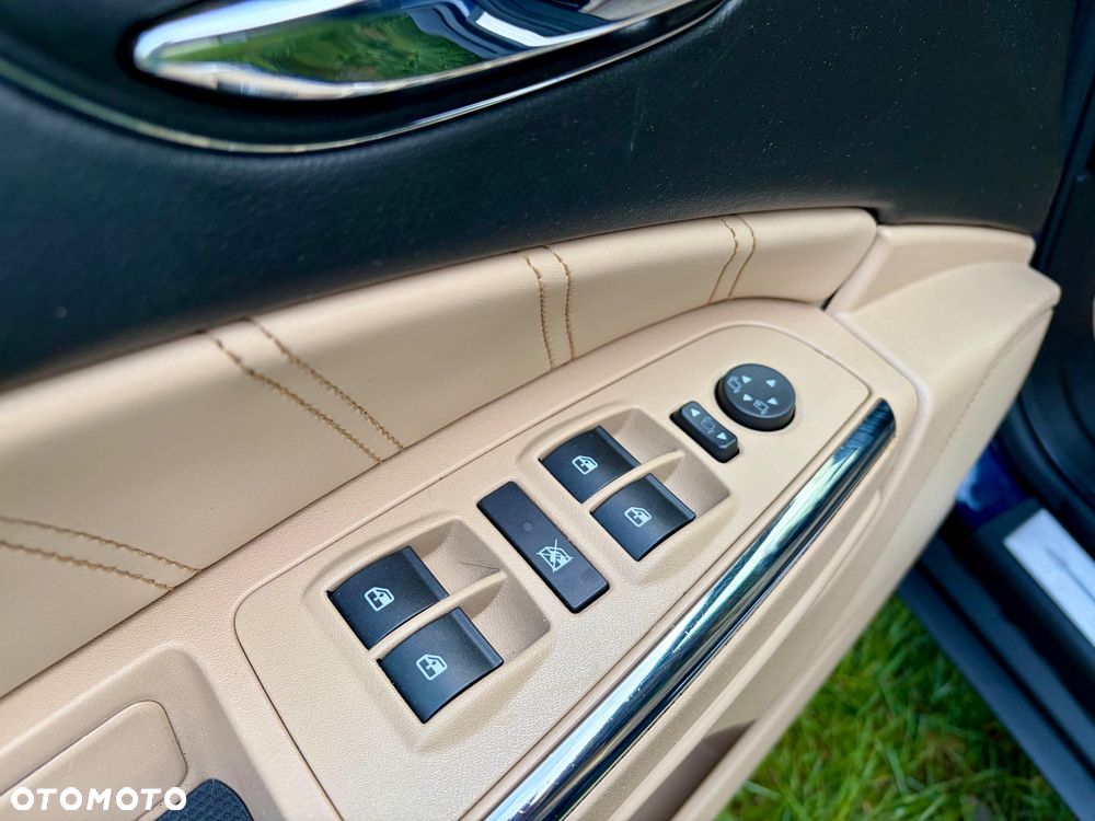 Lancia Delta 1.6 MultiJet 16v Gold - 22
