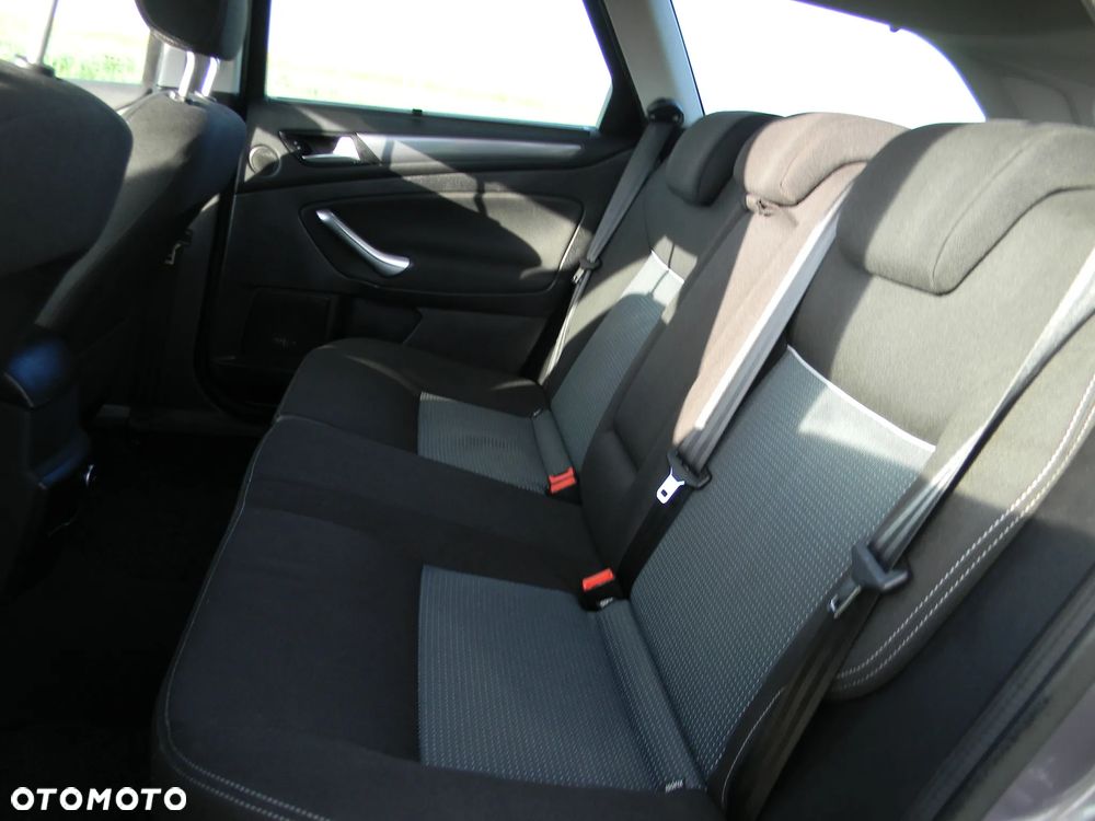 Ford Mondeo 2.0 TDCi ECOnetic Trend - 25