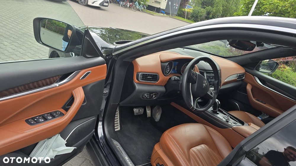 Maserati Levante Granlusso - 8