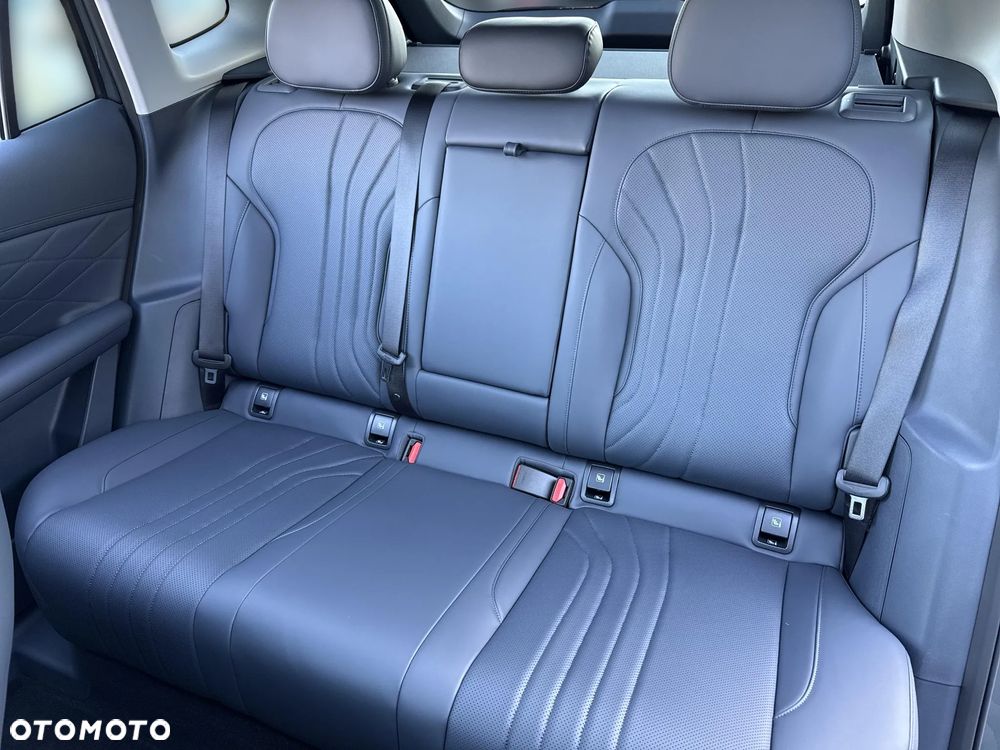 Geely Starray EM-i 1.5 PHEV Max - 17