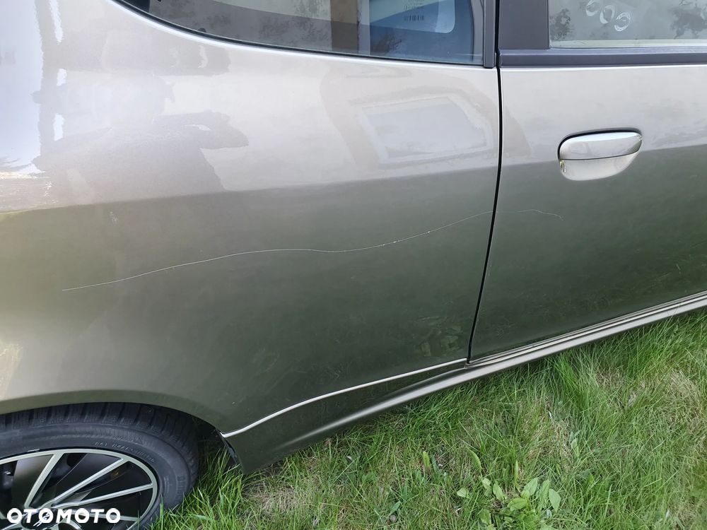 Mitsubishi Colt - 22