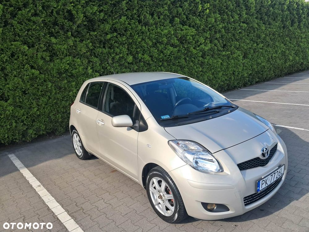 Toyota Yaris - 1