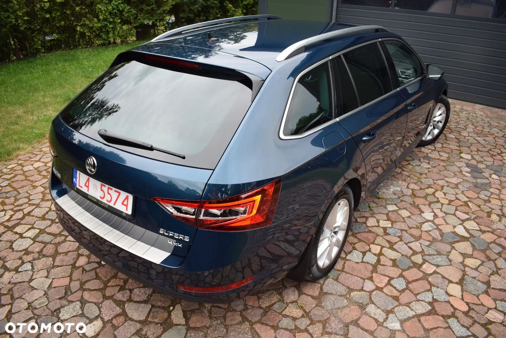 Skoda Superb 2.0 TDI 4x4 DSG Premium Edition - 13
