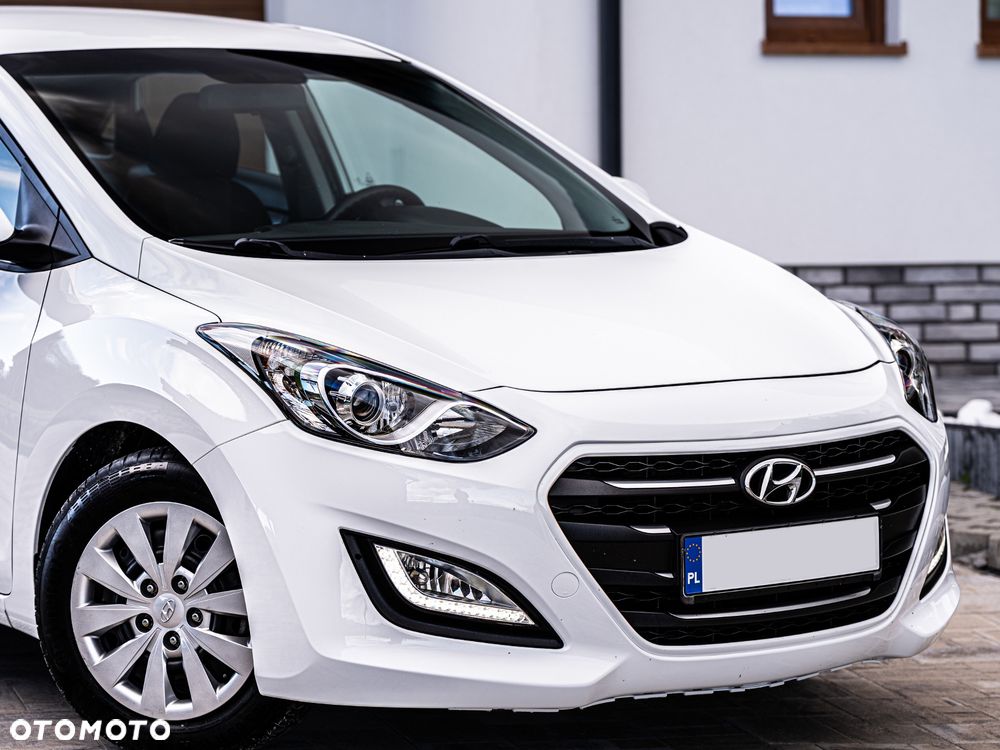 Hyundai i30 blue 1.4 Classic Navigation - 37