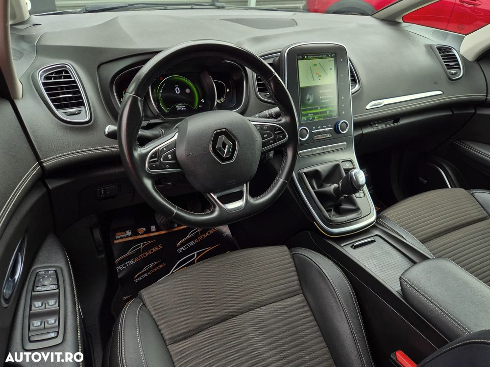 Renault Scenic TCe 140 GPF EDC BLACK EDITION - 14