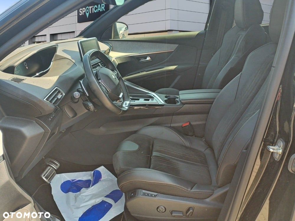 Peugeot 5008 - 10