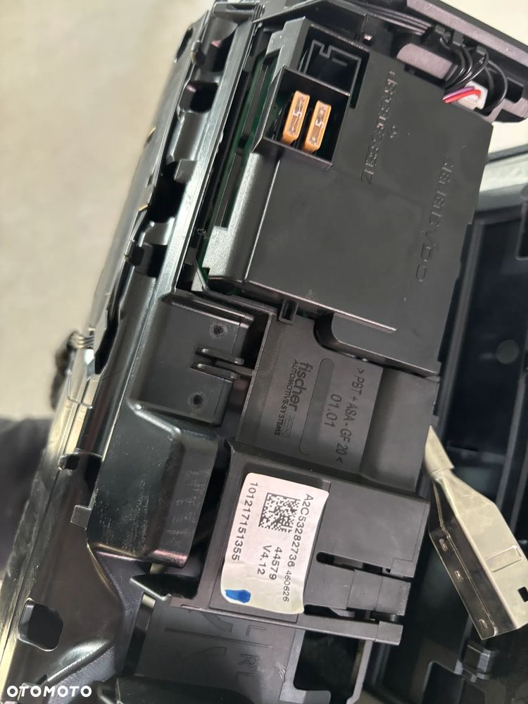 Mercedes C klasa w204 radio navigacja ekran wyswietlacz komplet - 4