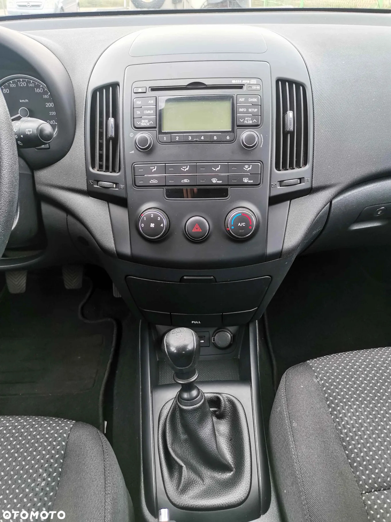 Hyundai i30 1.4 Base EU5 - 17