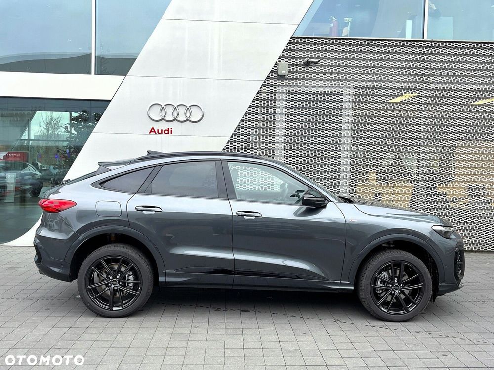 Audi Q5 Sportback - 26