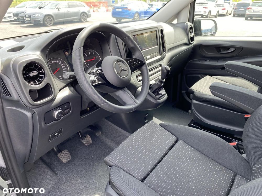 Mercedes-Benz Vito - 10