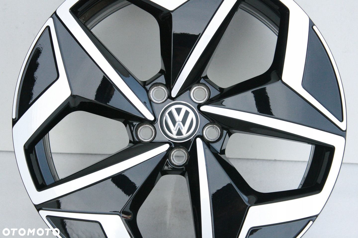 19 ORYGINAŁ VW GOLF TIGUAN JETTA TOURAN T-Roc ID.3 - 1