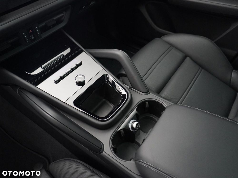 Porsche Cayenne E-Hybrid PHEV Black Edition - 28