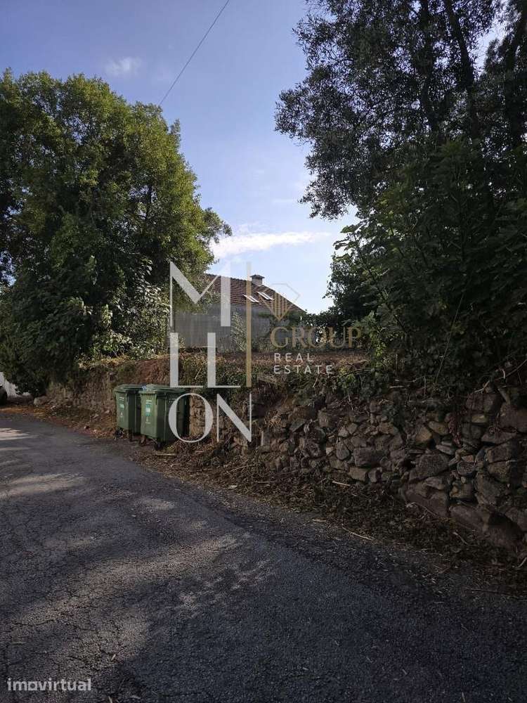 Moradia T2 com 445m2 de Terreno em Canelas – Excelente Potencial - Grande imagem: 2/2