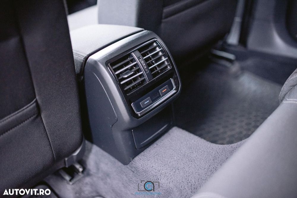 Volkswagen Passat Variant 2.0 TDI SCR Comfortline - 16