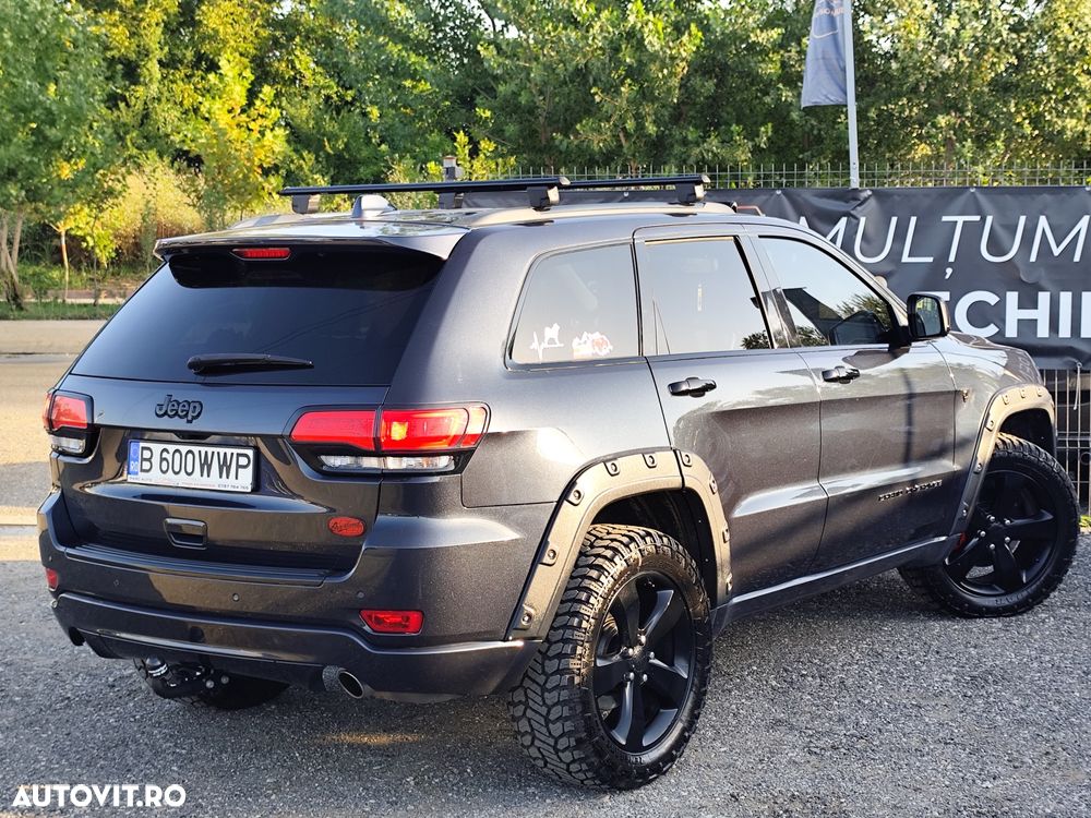 Jeep Grand Cherokee - 20