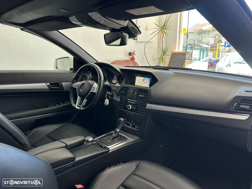 Mercedes-Benz E 220 CDi Avantgarde BlueEfficiency Auto - 24