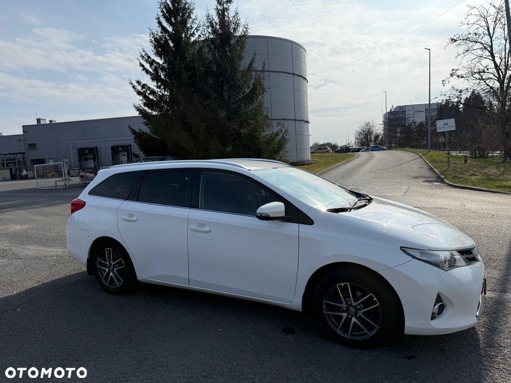 Toyota Auris 1.6 Active - 4