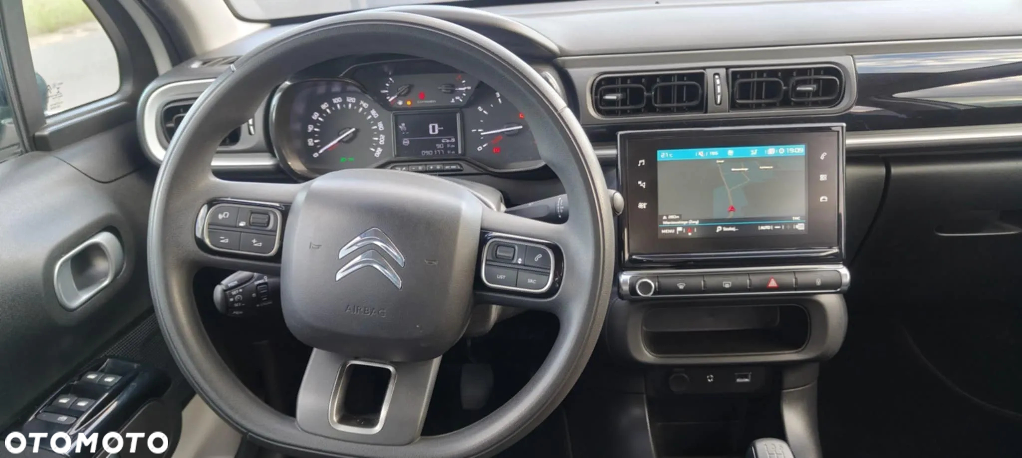 Citroën C3 Pure Tech 82 SHINE - 18