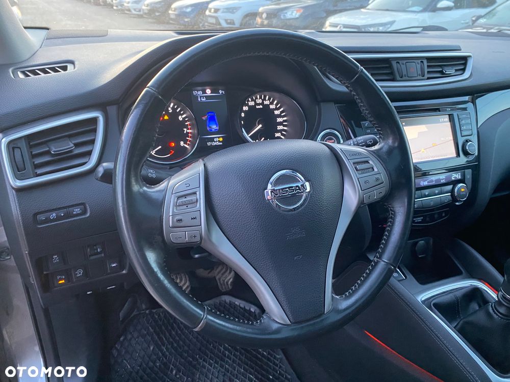 Nissan Qashqai 1.6 DIG-T N-Connecta - 33