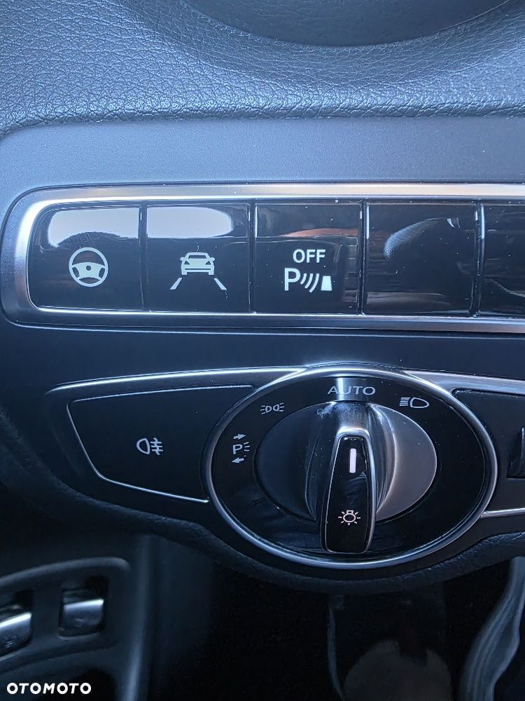 Mercedes-Benz GLC 220 d 4Matic 9G-TRONIC Edition 1 - 30