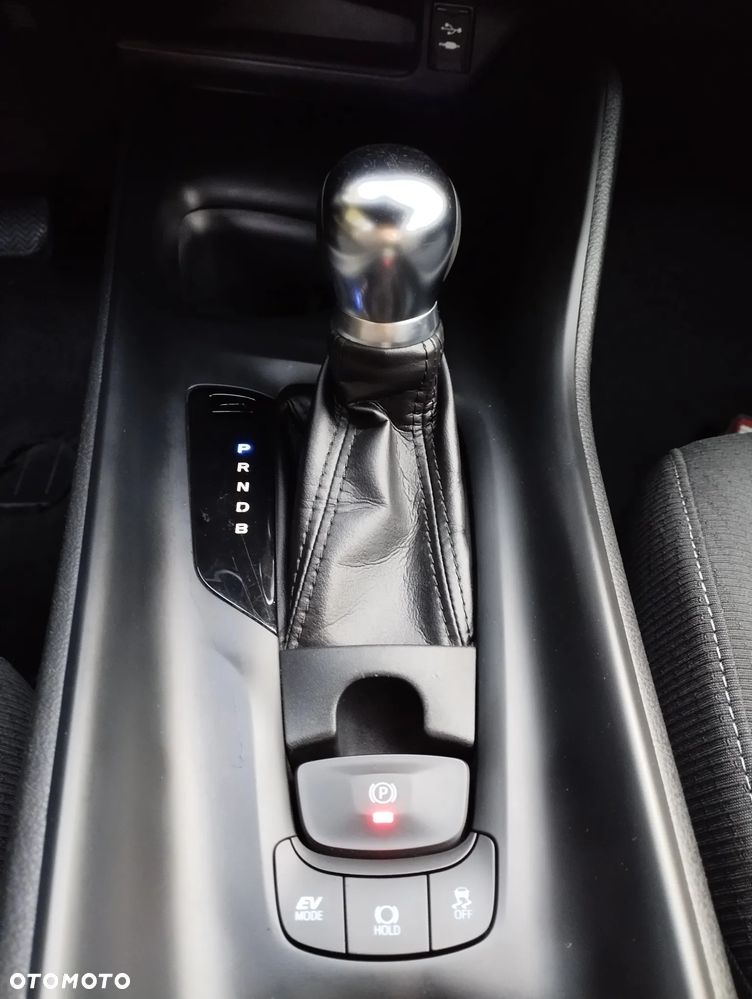 Toyota C-HR Business-Edition - 16