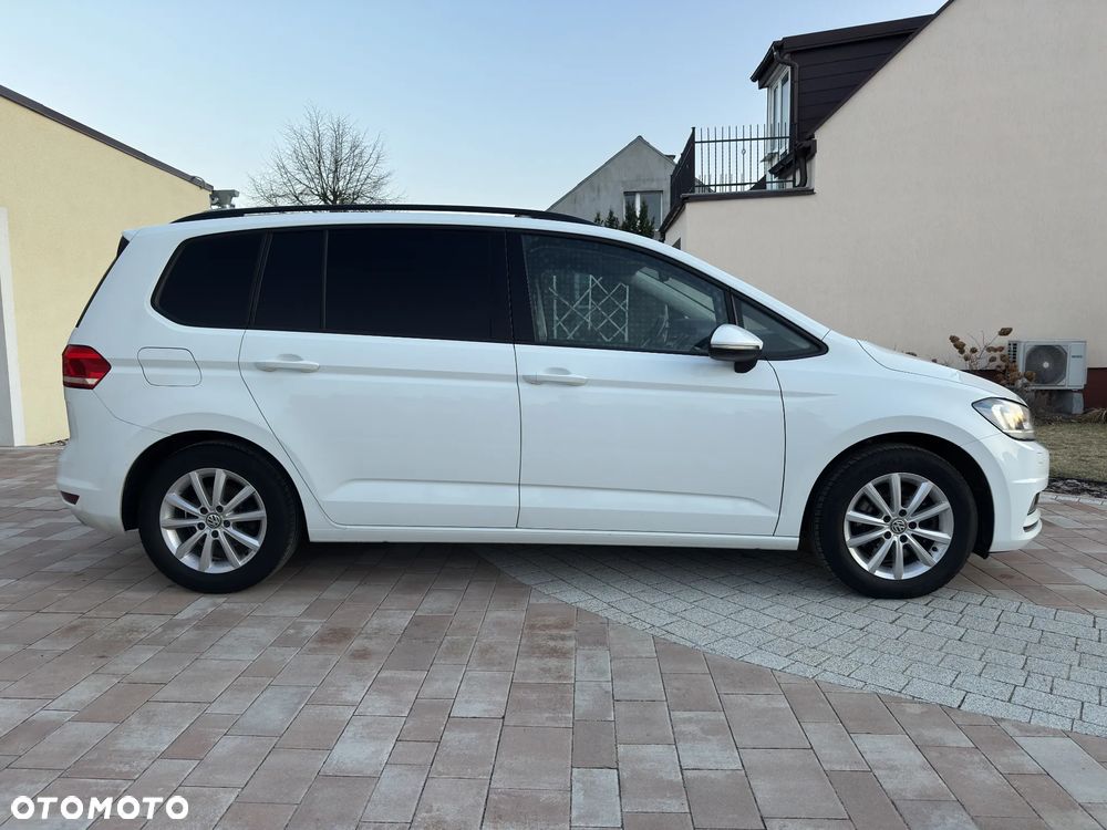Volkswagen Touran 2.0 TDI SCR DSG Comfortline - 5