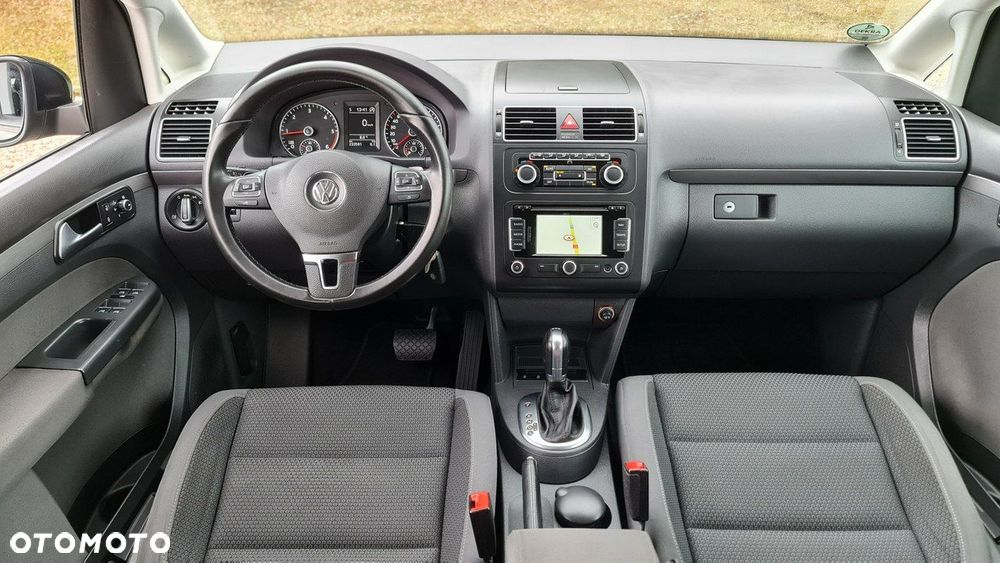 Volkswagen Touran - 5