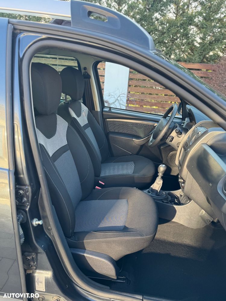 Dacia Duster dCi 110 FAP 4x2 Prestige - 10