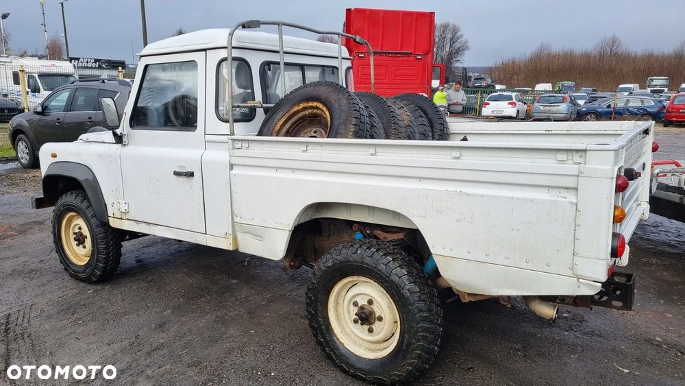 Land Rover Defender - 1