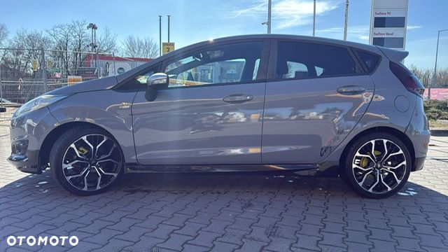 Ford Fiesta - 7