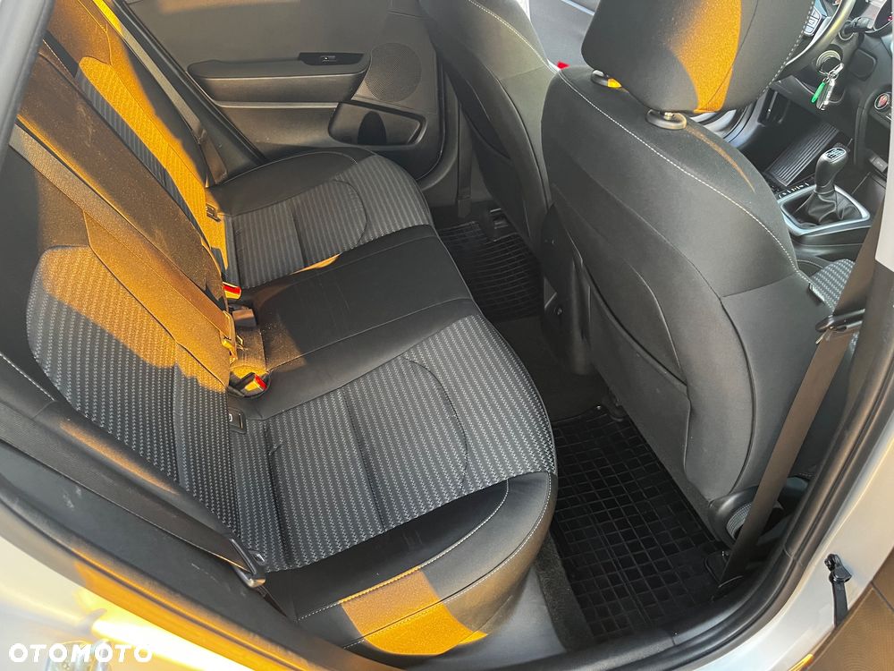 Kia Ceed 1.5 T-GDI M - 29